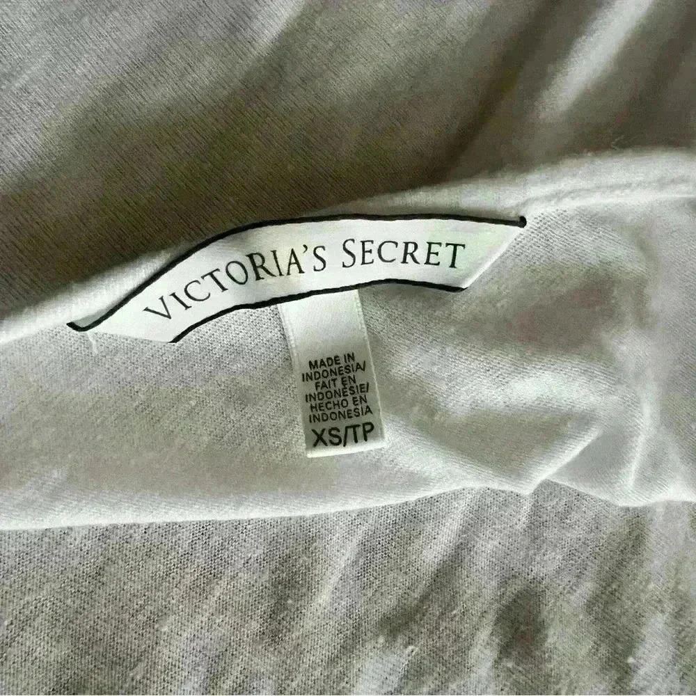 Victoria’s Secret Angels Lightweight White Open-Back Tank  | XS | Layering Tank - Picture 7 of 7